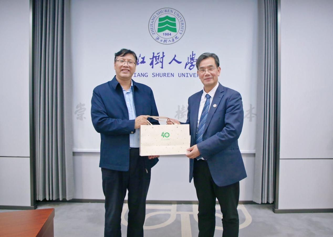 118C6828C7401BB36290D1826F2_CA144E8B_379C6